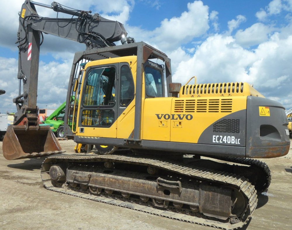 ekskavator-volvo-ec-240-blc-1292511